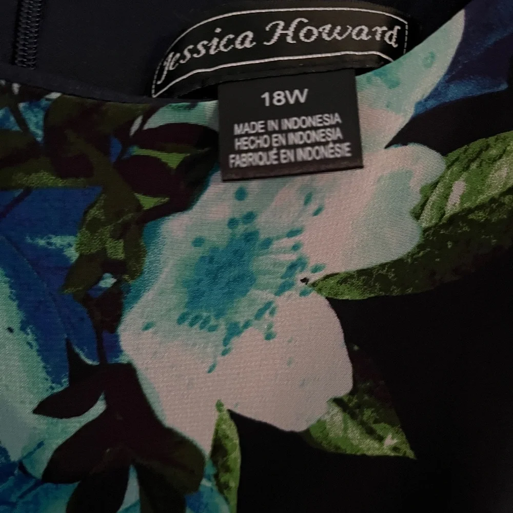 Jessica Howard Cold Shoulder Dress - Picture 2 of 4